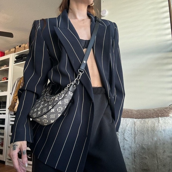 LOUIS VUITTON Monogram Jacquard Denim Loop Black! - Picture 8 of 16